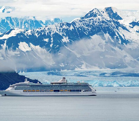 Kreuzfahrtreise mit Schiff in Alaska