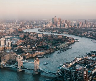 Guinness, Beatles und die Tower Bridge