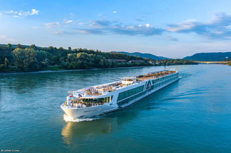  - Adventzauber auf der Donau