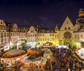 Glühwein, Lichterglanz & Flussromantik