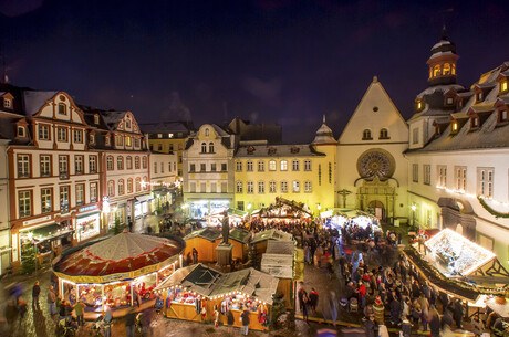  - Glühwein, Lichterglanz & Flussromantik