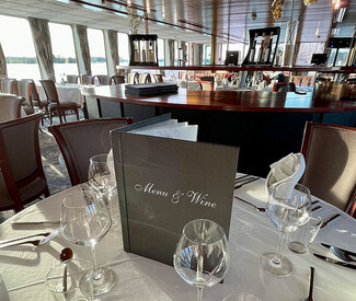 Grachten, Tulpen und das Ijsselmeer