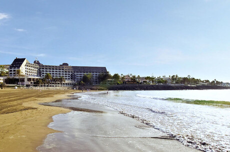 Reise Kreuzfahrt - 7 Nächte Hotel Don Gregory by Dunas auf Gran Canaria  und 7 Nächte Mein Schiff Relax Kanaren mit Madeira