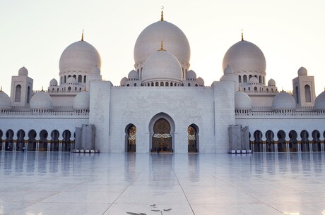  - Orientalische Entdeckungsfahrt: Dubai, Maskat, Doha, Abu Dhabi Abenteuer