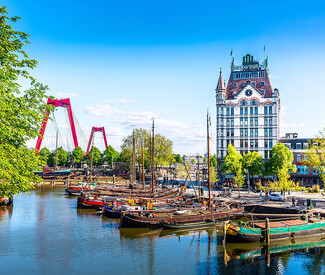 Grachten, Tulpen und das Ijsselmeer