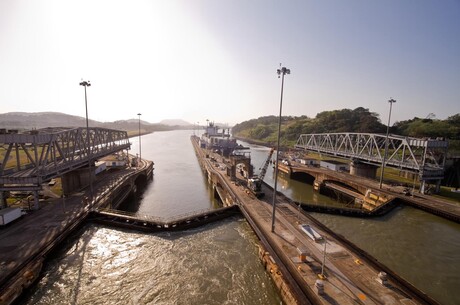  - Erlebnis Panamakanal und Südamerika mit Santiago de Chile
