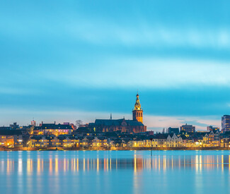 Grachten, Tulpen und das Ijsselmeer