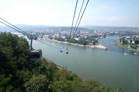  - Feuerwerk-Spektakel auf dem Rhein