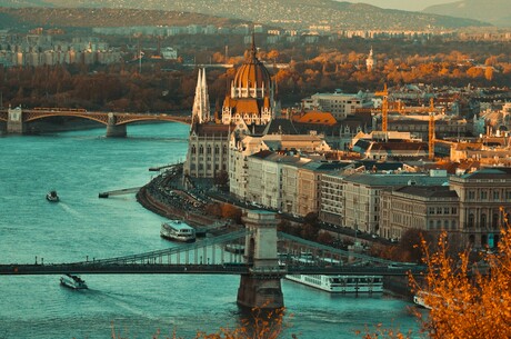 Flusskreuzfahrt - Donauzauber: Vom Barock zur Metropole