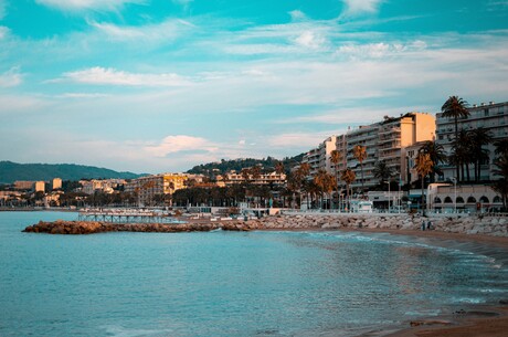  - Mediterranes Küstenflair: Von der Ewigen Stadt nach Gaudís Meisterwerken